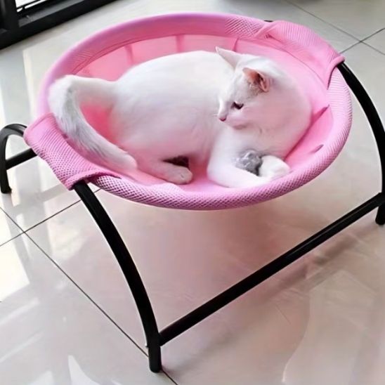 Hamac sur pied pour chat Trônix™ gris, idéal pour observer et se reposer en toute tranquillité.