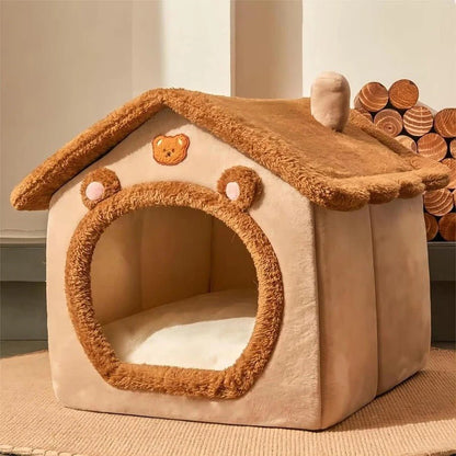 Niche pour chat en forme de maison beige à oreilles d’ours, tissu doux CacheMiaou, coussin moelleux.
